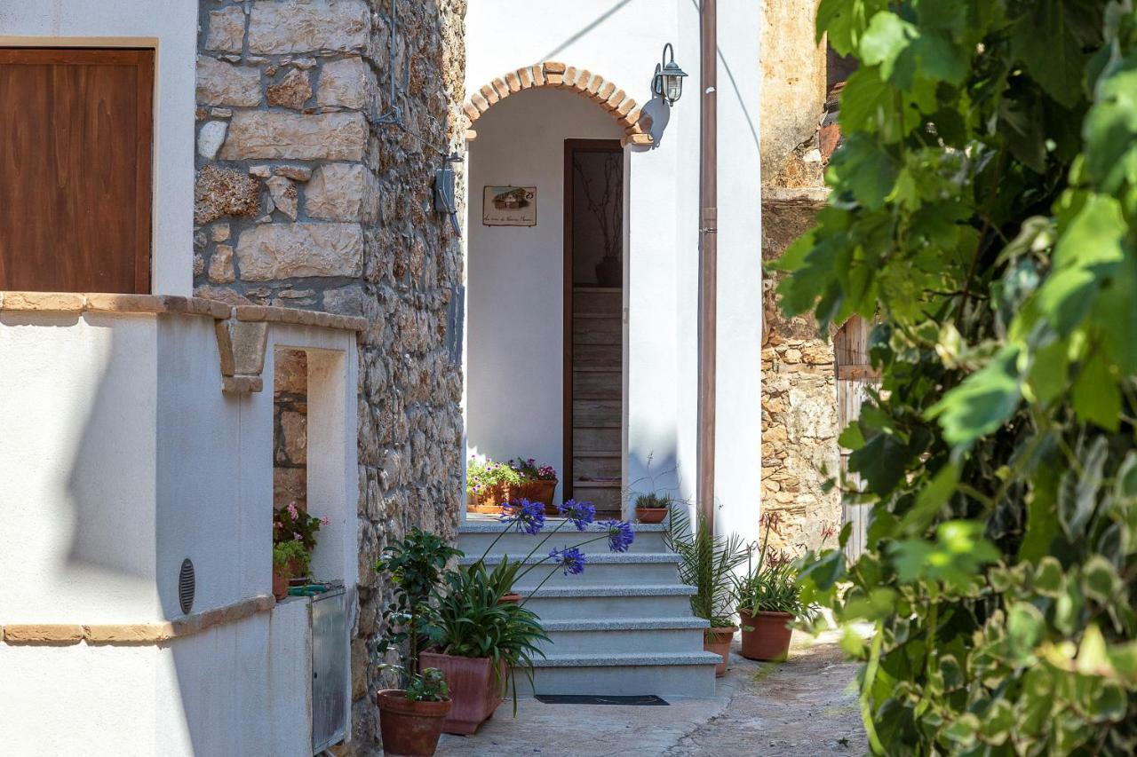 La Casa Di Nonna Monni Baunei Exterior foto