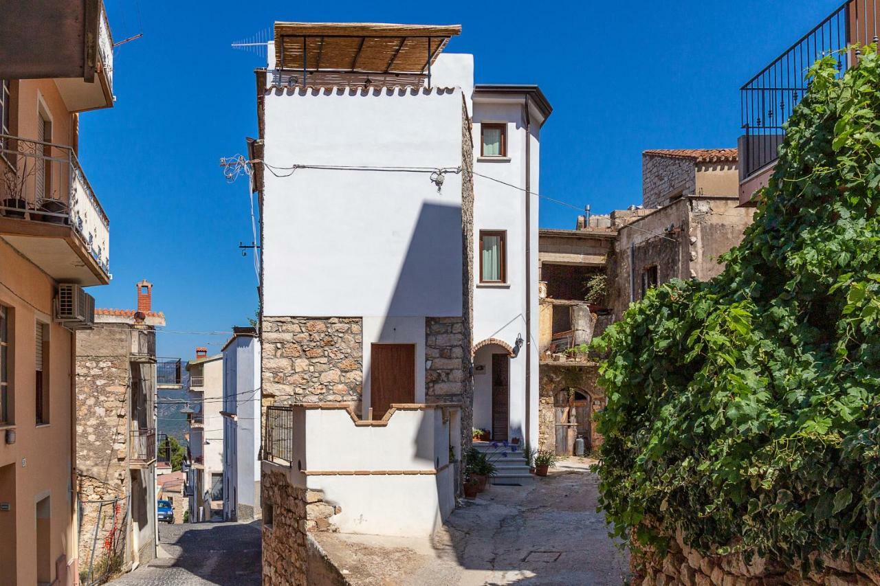 La Casa Di Nonna Monni Baunei Exterior foto